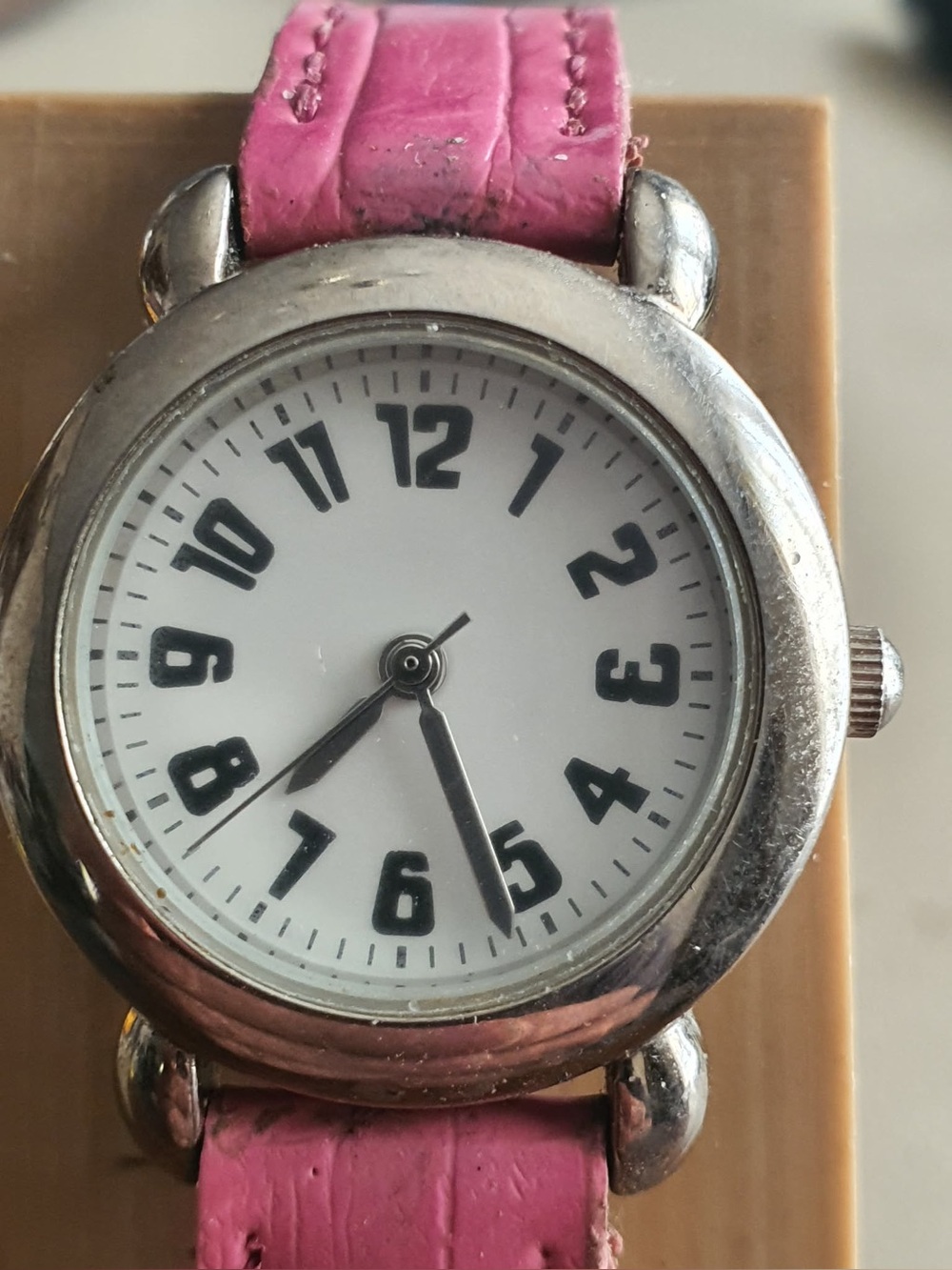 🦋10/$20🦋 Faded Glory Silver/White /Pink Leather Women's Watch